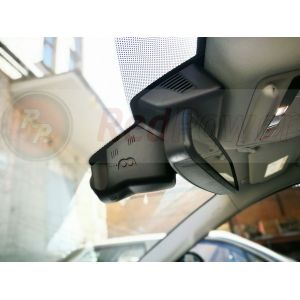 Штатный видеорегистратор RedPower DVR-LR3-G для Land Rover Discovery Sport (2014+) и Jaguar (2015+)