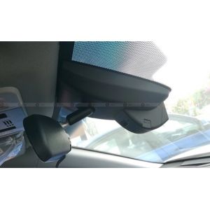 Кликните для увеличения изображения Штатный видеорегистратор RedPower DVR-TOY3-G для Toyota Camry (2017-2020) с ассистентом ближнего/дальнего света