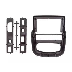 Штатная Магнитола для RENAULT Duster 2010-2015 (Android 8.1, 4 ядра Speadrum 8141E, 2+32Гб) photo2 Интернет магазин Автоаксессуаров Штатная автомагнитола VAYCAR, магнитола