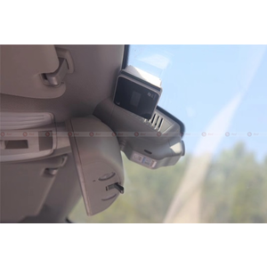 Штатный видеорегистратор RedPower DVR-MBE3-G (серый) для Mercedes E-Class W212 и C-Class W204 с датчиком дождя photo5 Интернет магазин Автоаксессуаров Штатные видеорегистраторы RedPower, видеорегистратор